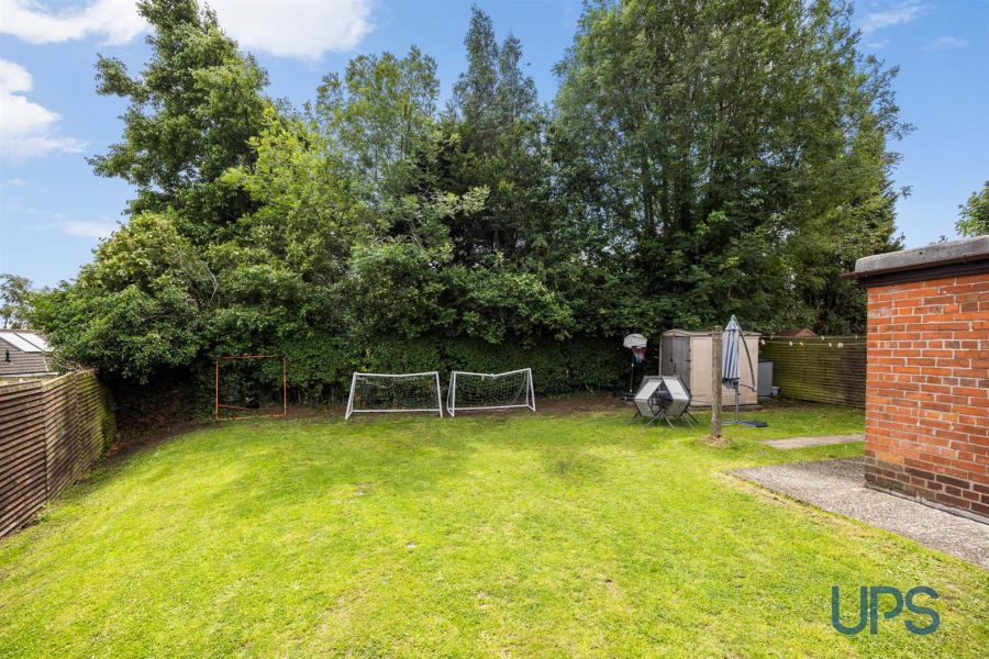 22 Benraw Road