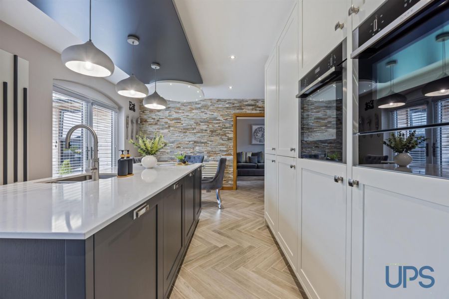 12 Mount Eagles Link