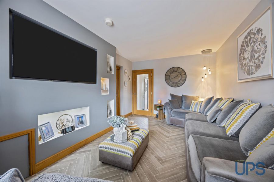 12 Mount Eagles Link