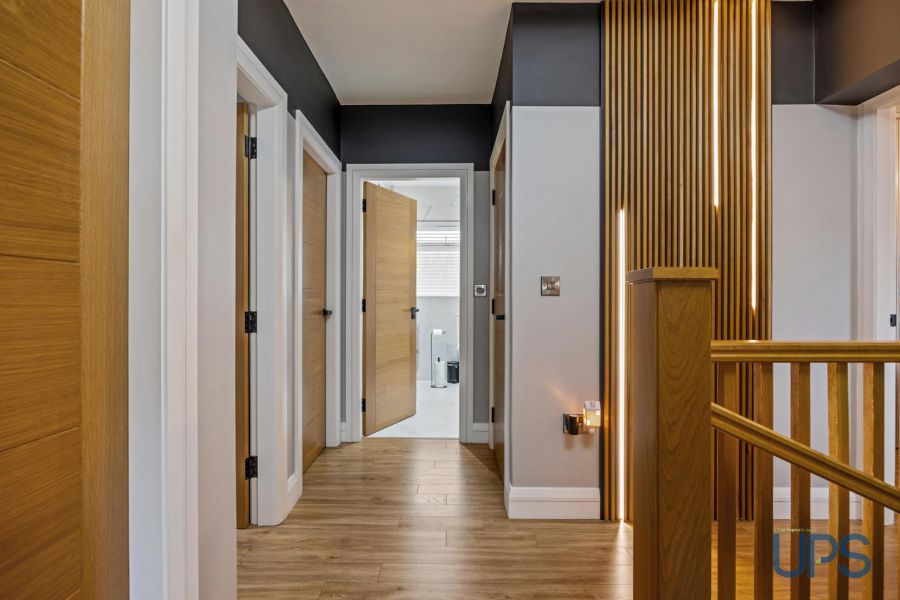 12 Mount Eagles Link