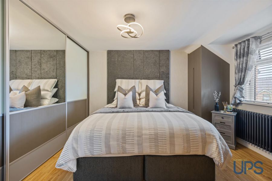 12 Mount Eagles Link