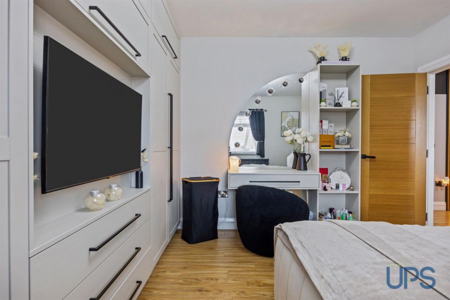 12 Mount Eagles Link