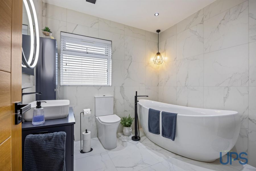 12 Mount Eagles Link