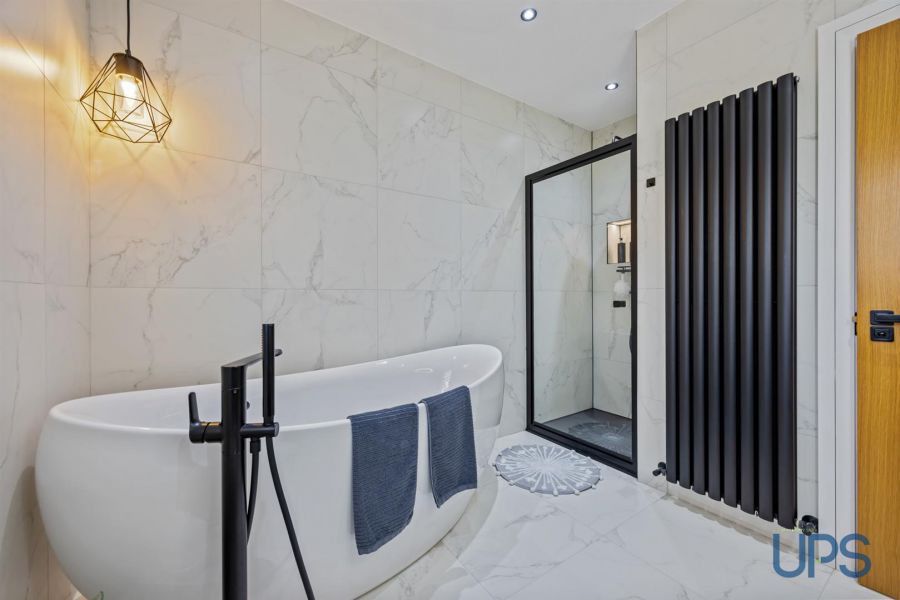 12 Mount Eagles Link