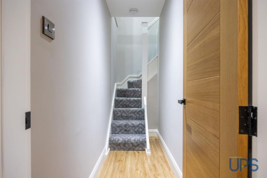 12 Mount Eagles Link