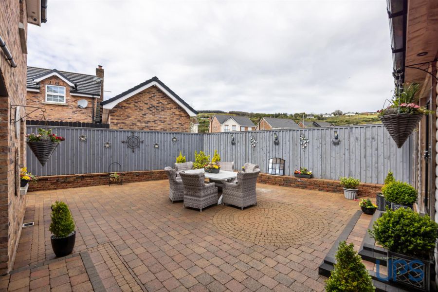 12 Mount Eagles Link