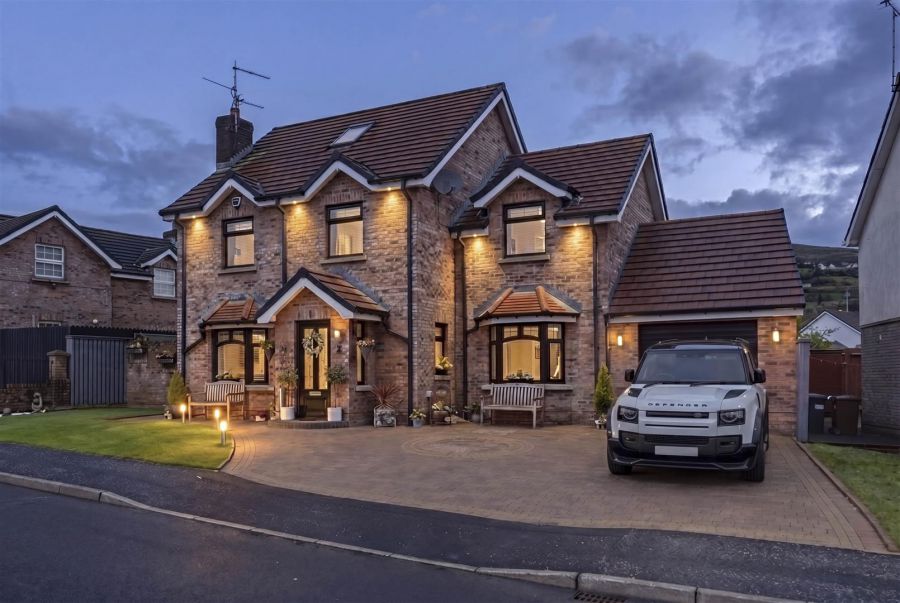 12 Mount Eagles Link