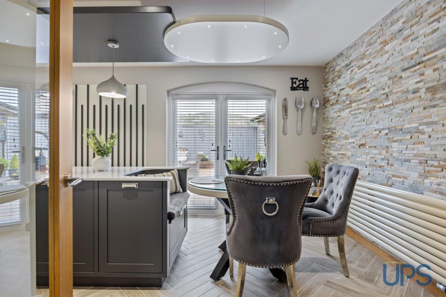 12 Mount Eagles Link