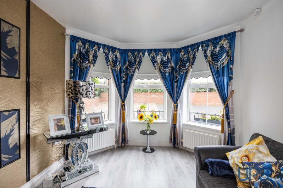 Apt 1 Casement Court, 99 Andersonstown Road