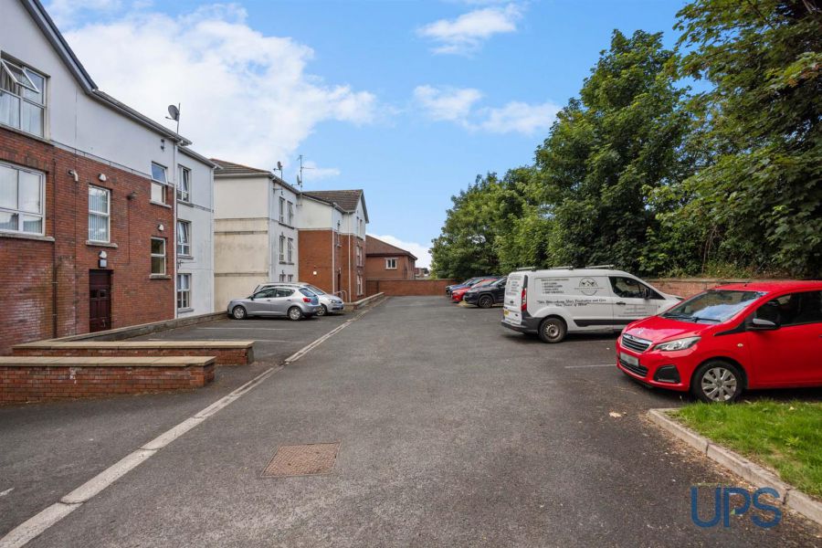 Apt 1 Casement Court, 99 Andersonstown Road