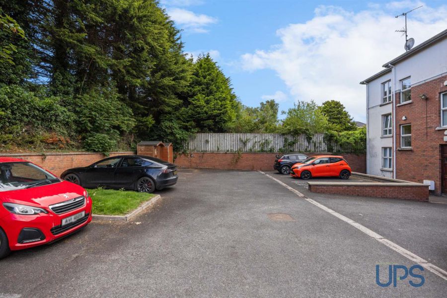 Apt 1 Casement Court, 99 Andersonstown Road