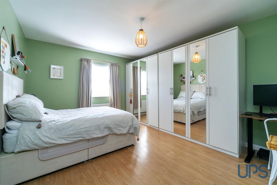 98 Mount Eagles Glen