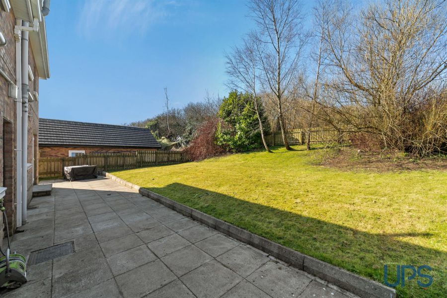 98 Mount Eagles Glen