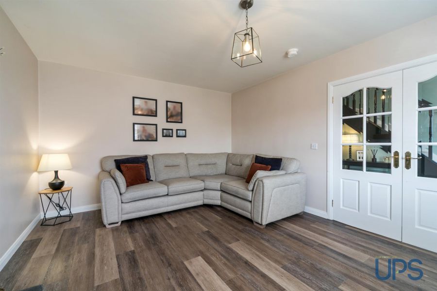 98 Mount Eagles Glen