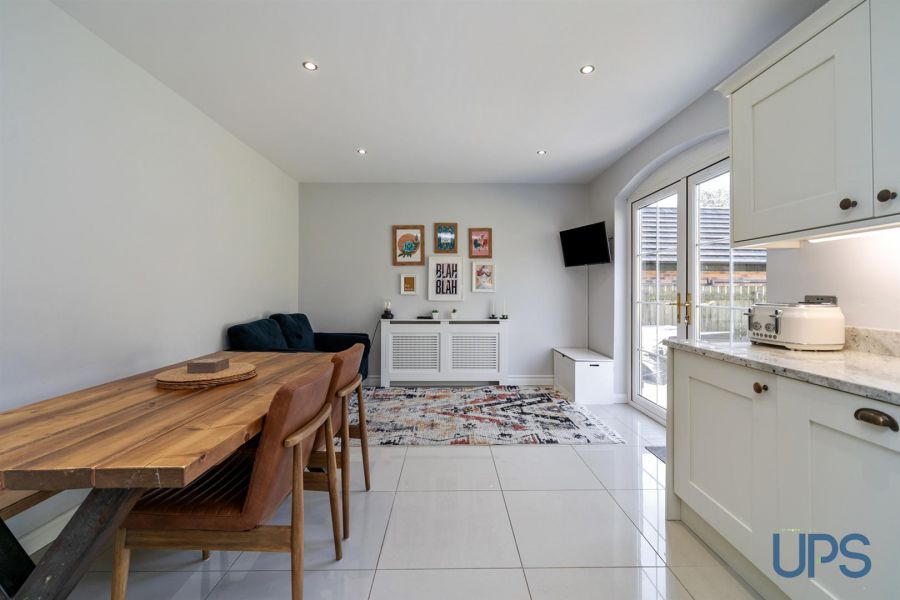 98 Mount Eagles Glen