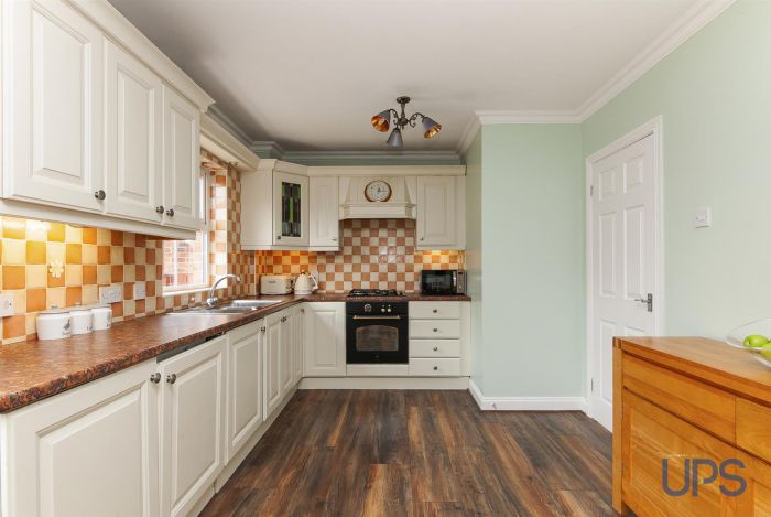 38 Mount Eagles Park