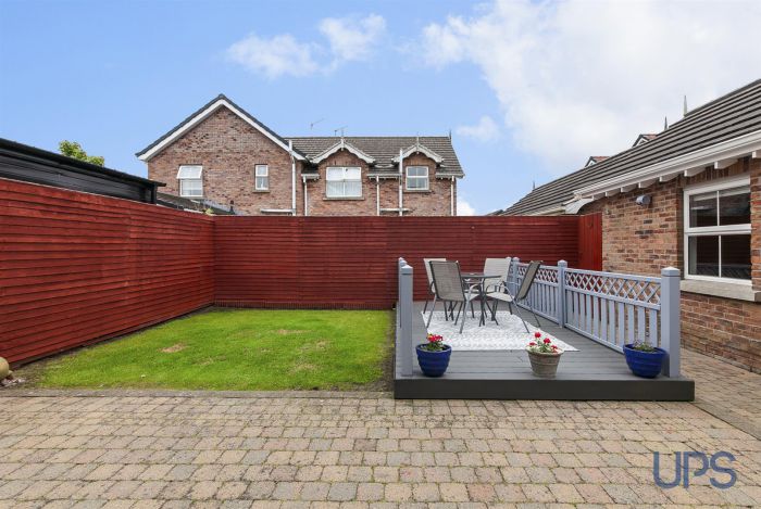 38 Mount Eagles Park