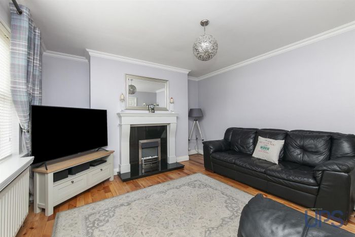 38 Mount Eagles Park