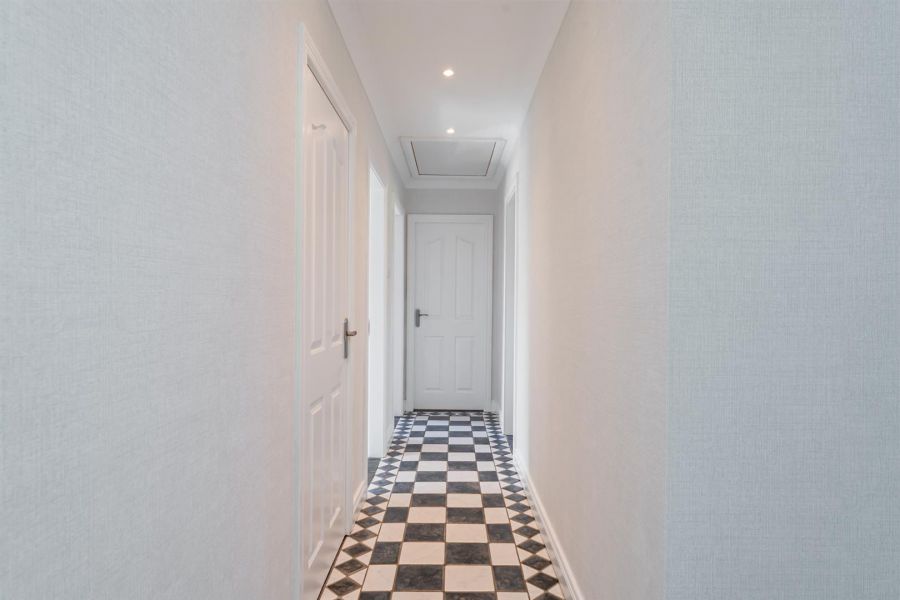 31 Nutts Corner Road