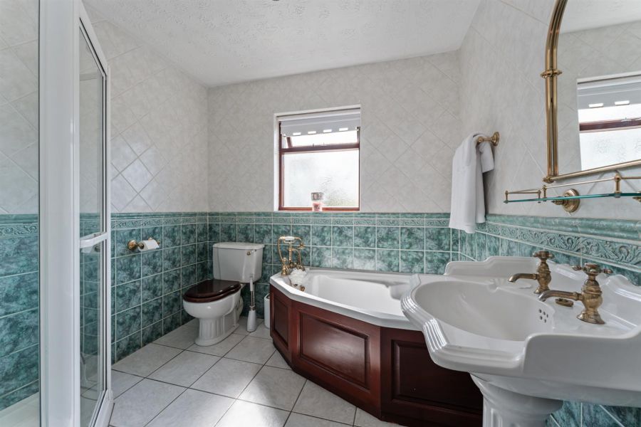 31 Nutts Corner Road