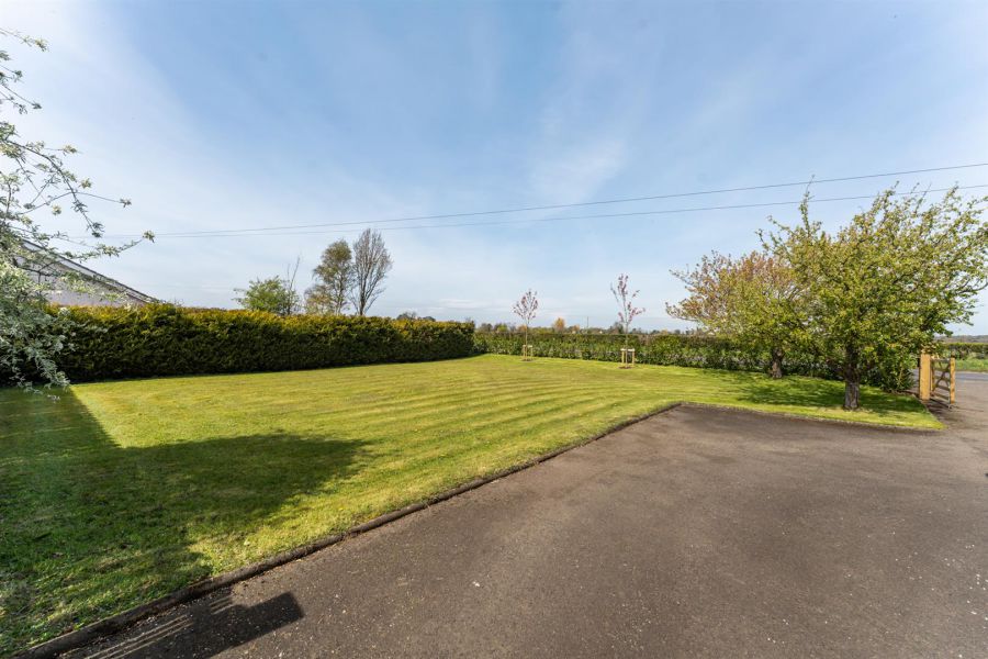 31 Nutts Corner Road