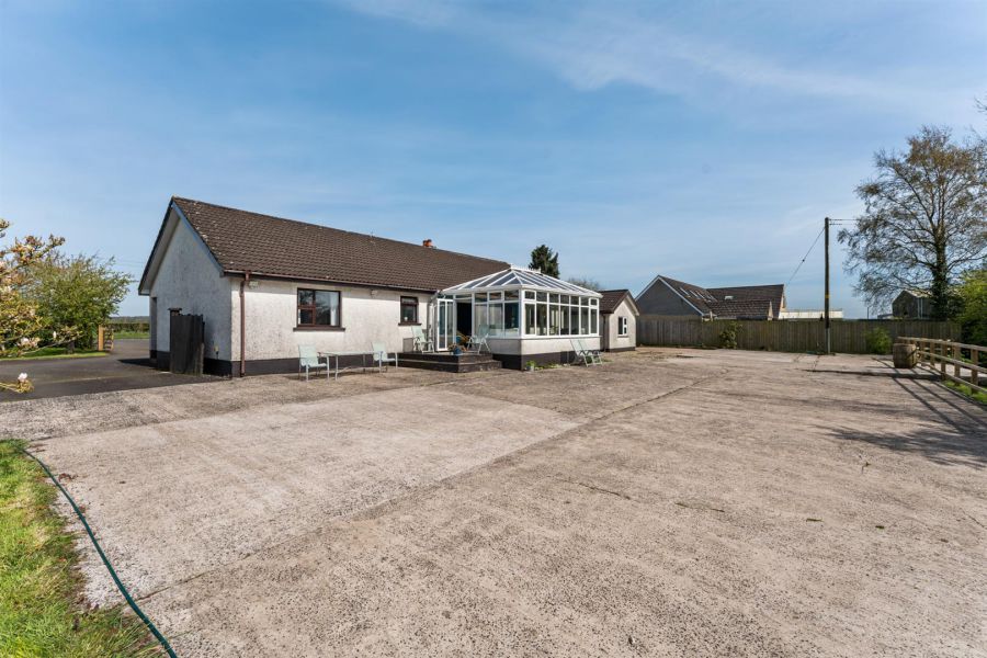 31 Nutts Corner Road