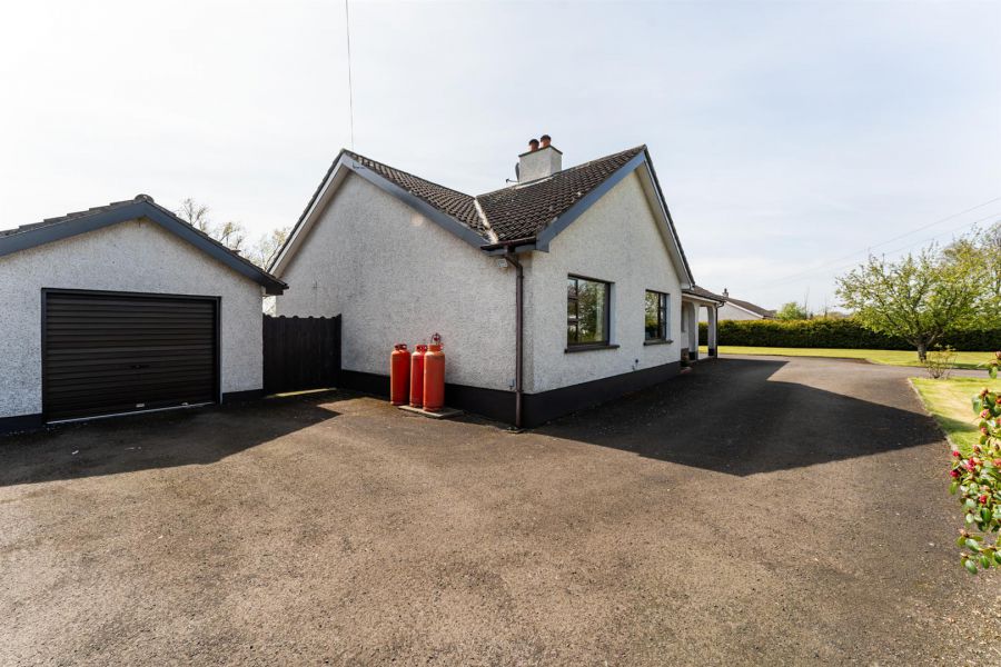 31 Nutts Corner Road