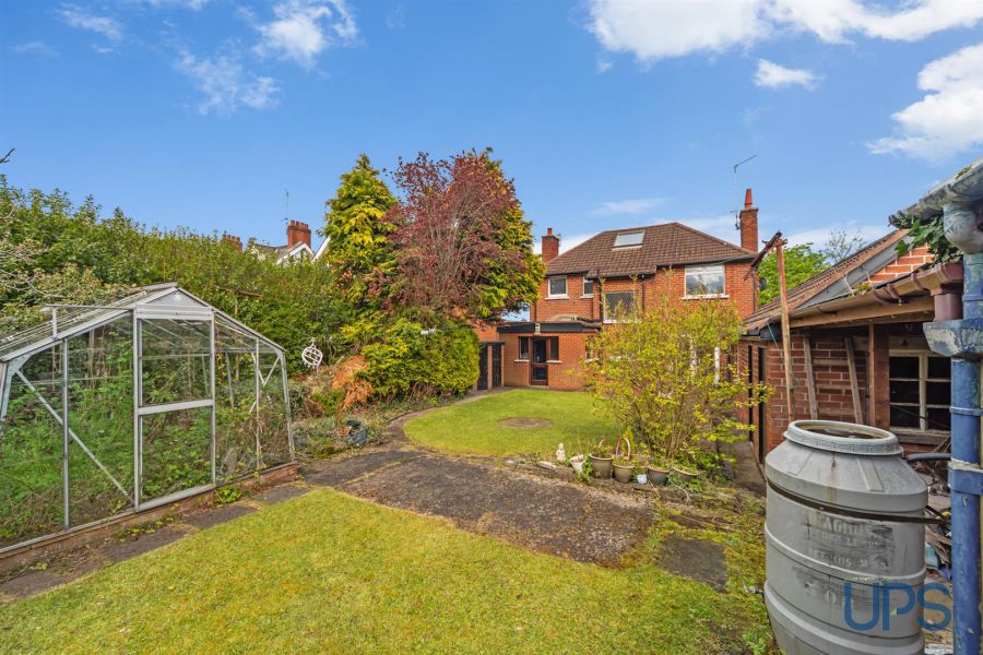 138 Finaghy Road North