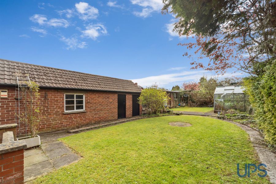 138 Finaghy Road North