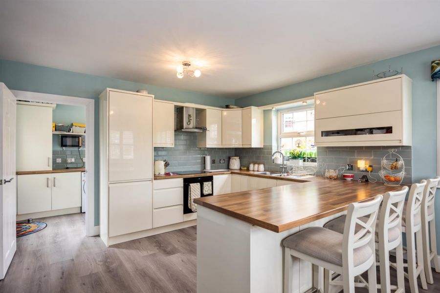 42 Mount Eagles Glen