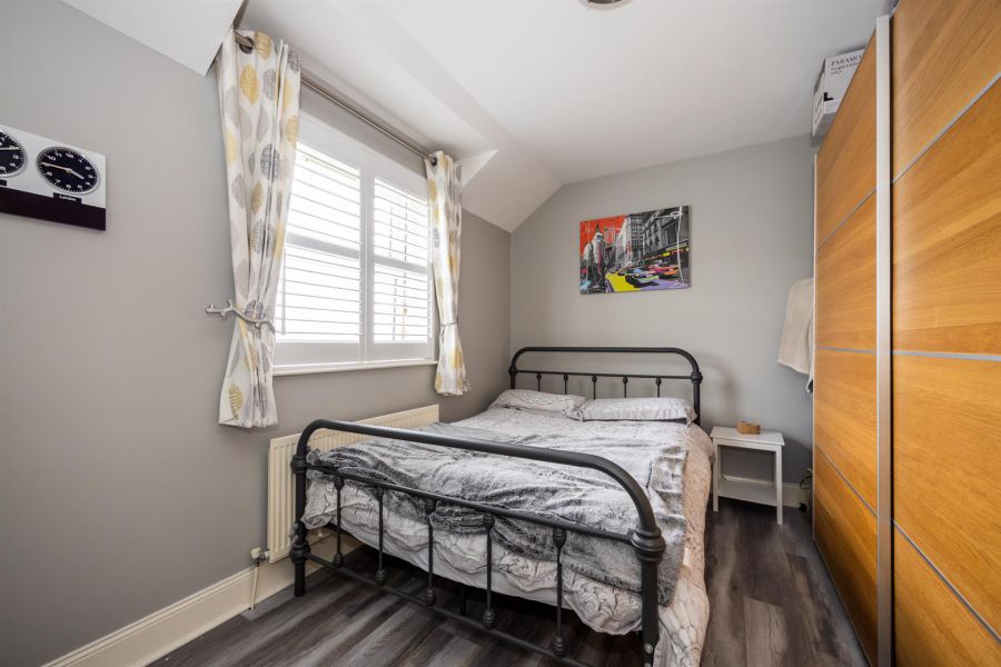 42 Mount Eagles Glen