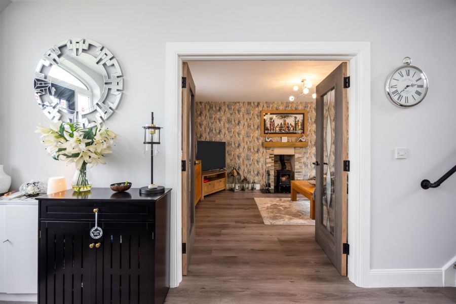 42 Mount Eagles Glen