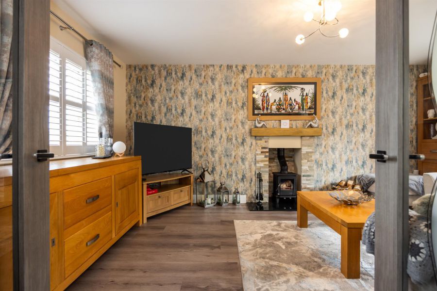 42 Mount Eagles Glen