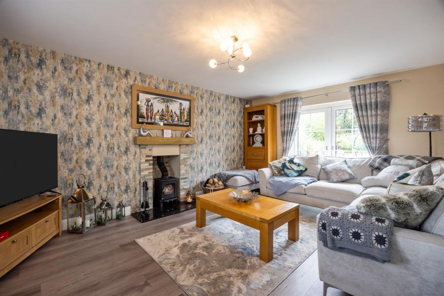 42 Mount Eagles Glen