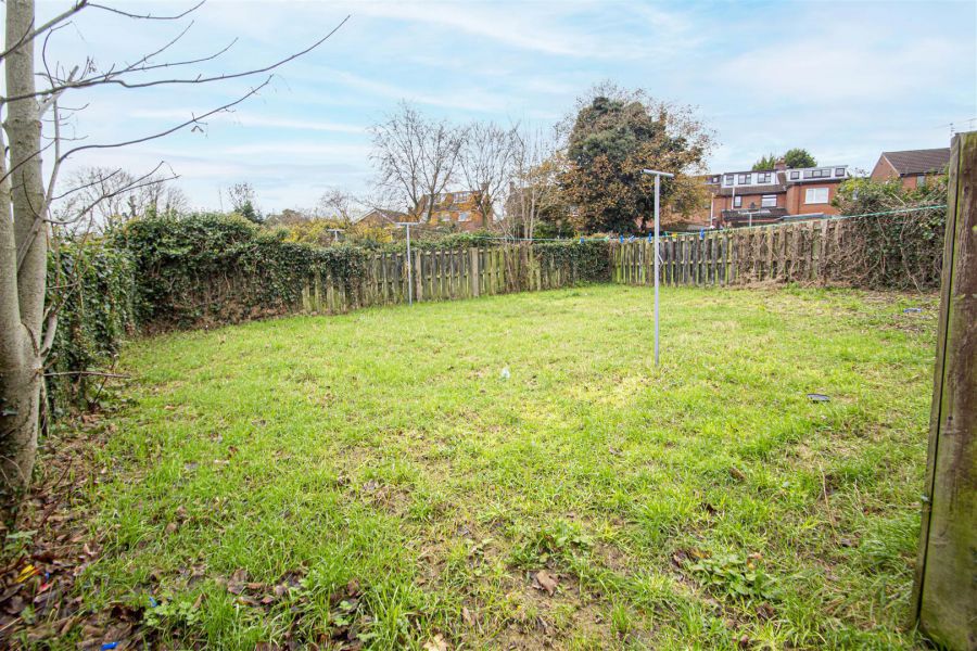 Apt 184 Bingnian Drive