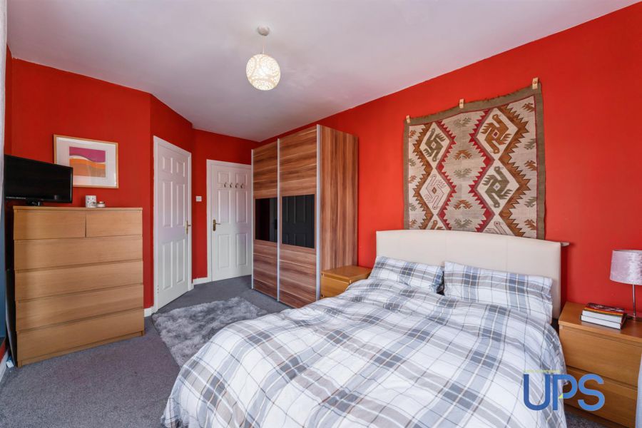 18 Mount Eagles Drive