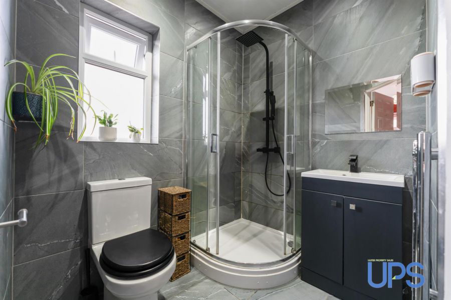 18 Mount Eagles Drive