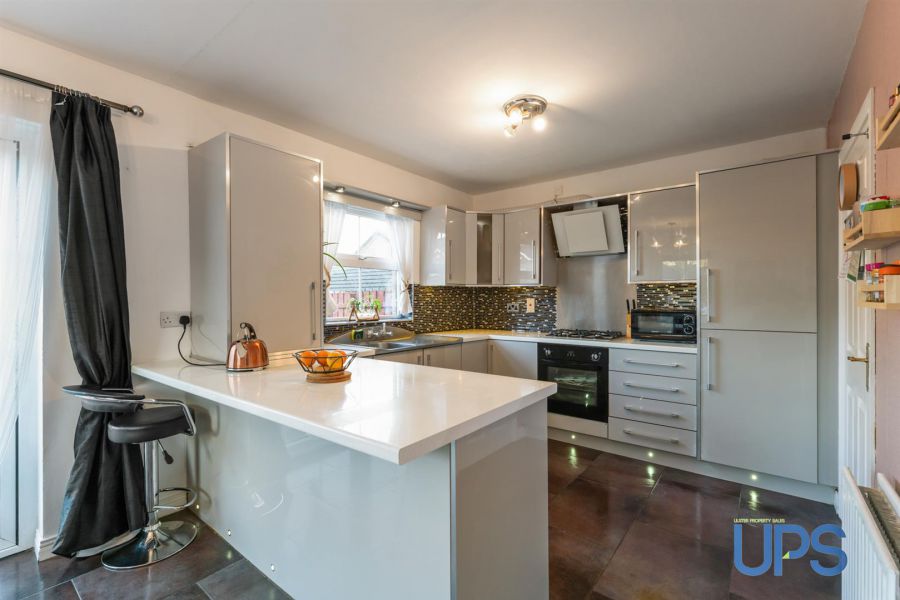 18 Mount Eagles Drive