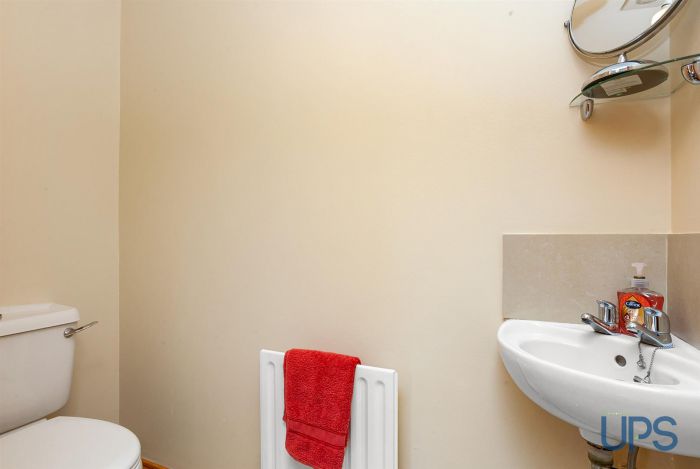 12 Glenoak Grange Close 12 Glenoak Grange Close