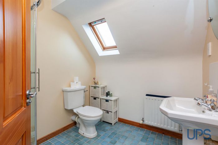 12 Glenoak Grange Close 12 Glenoak Grange Close