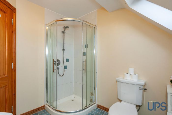12 Glenoak Grange Close 12 Glenoak Grange Close