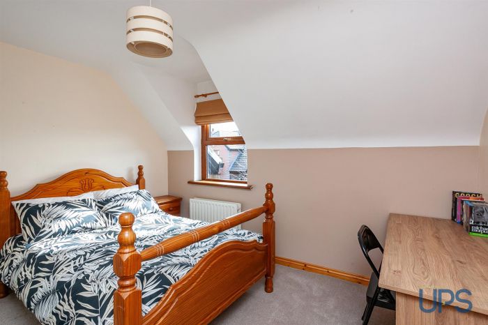 12 Glenoak Grange Close 12 Glenoak Grange Close