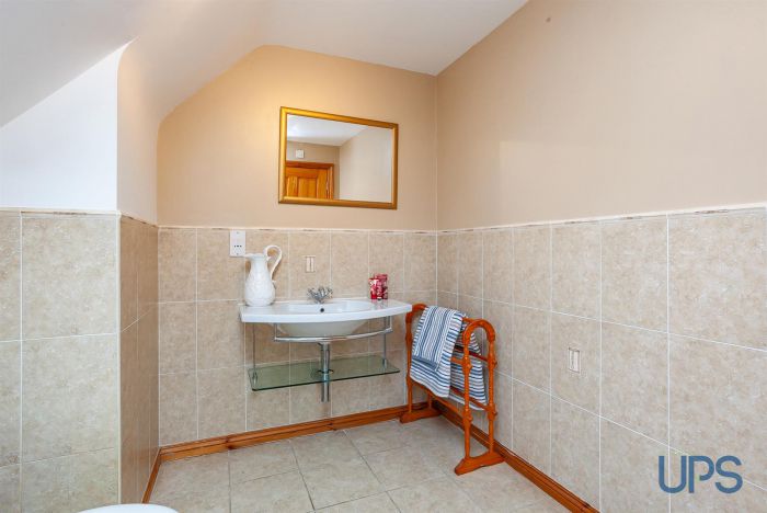 12 Glenoak Grange Close 12 Glenoak Grange Close