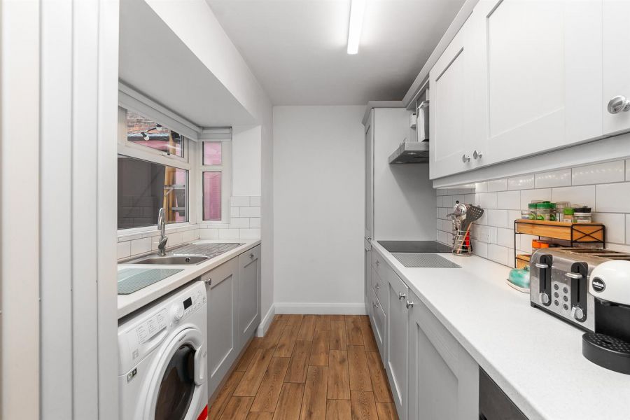 10 Beechmount Street