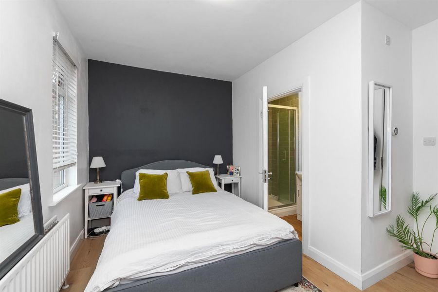 10 Beechmount Street