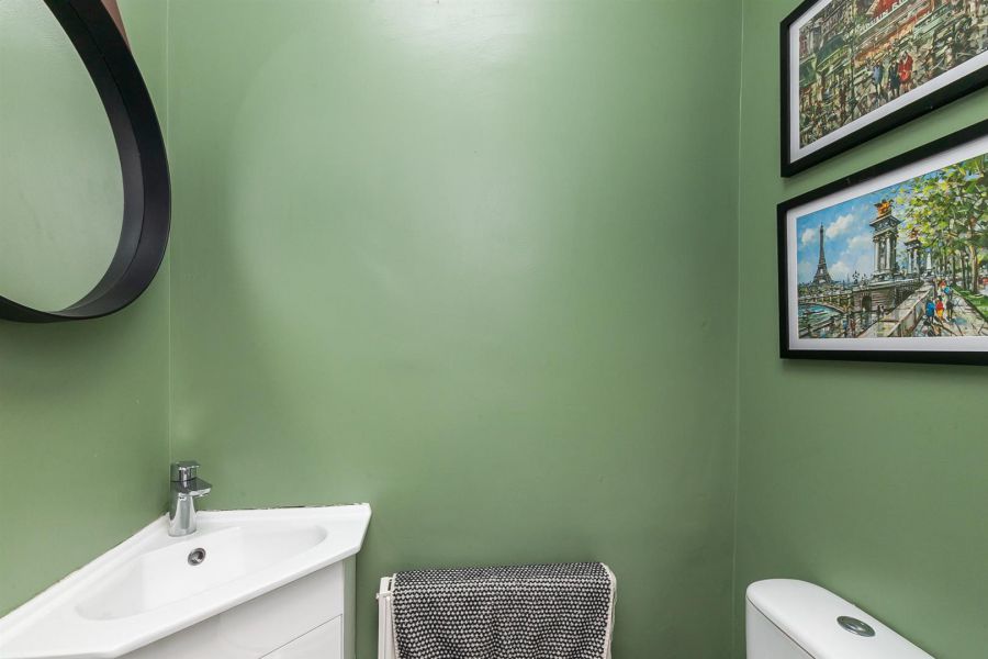 10 Beechmount Street