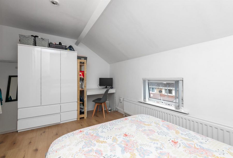 10 Beechmount Street