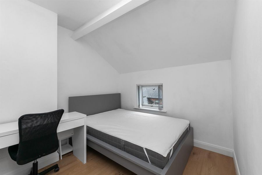 10 Beechmount Street