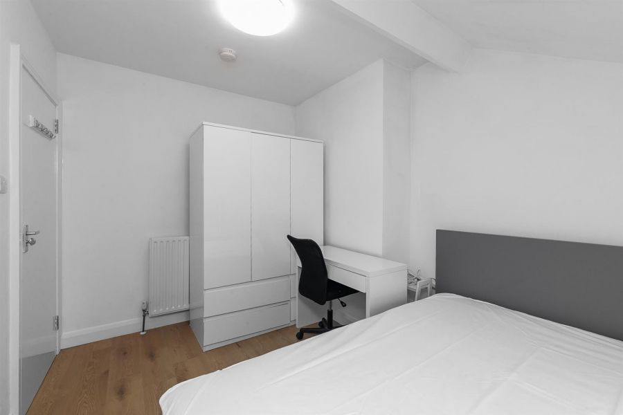 10 Beechmount Street