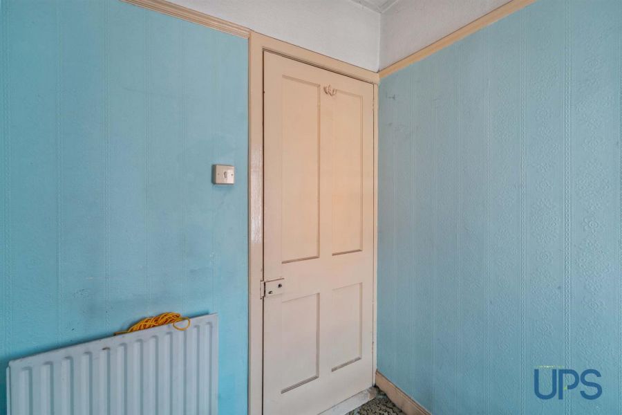 59 Beechmount Parade